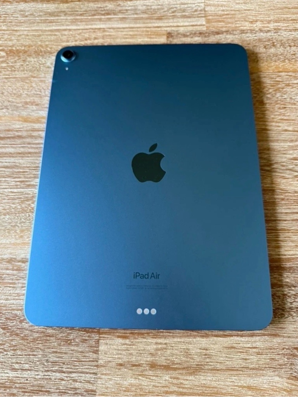 Apple iPad Air - Deep Blue Finish